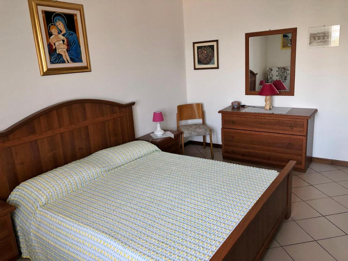 Castellan I Apartment Grado Bagian luar foto