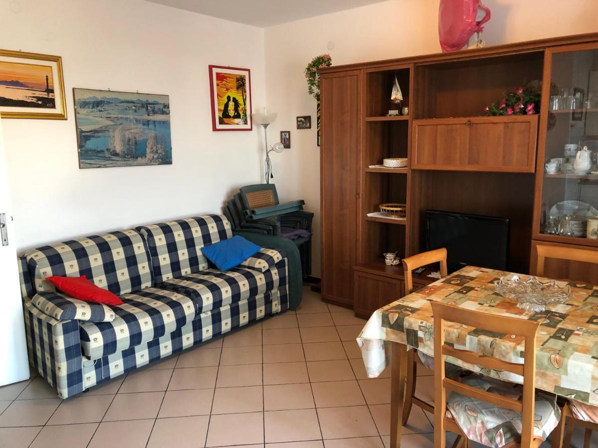 Castellan I Apartment Grado Bagian luar foto